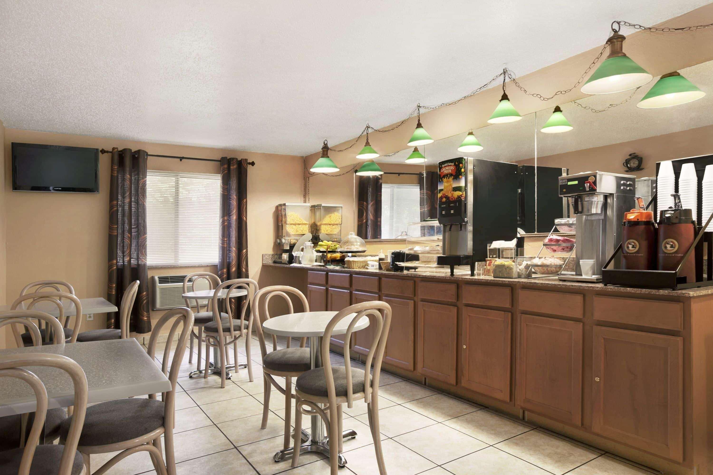 Travelodge By Wyndham Muskegon Exteriér fotografie